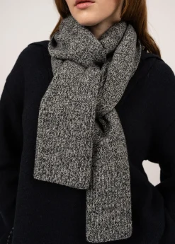 Bréauté wool scarf