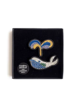 Whale embroidered brooch
